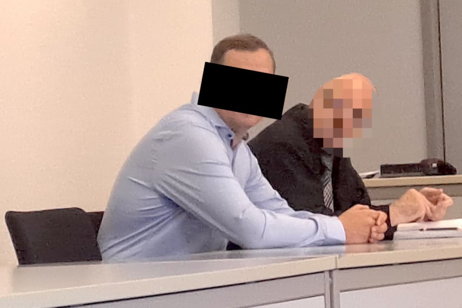 Daniel B. (42, l.) musste sich wegen fahrlässiger Tötung verantworten.