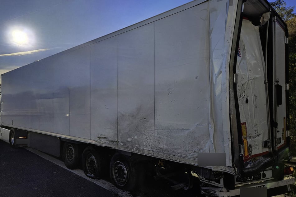 Zwei Lastwagen waren beteiligt.