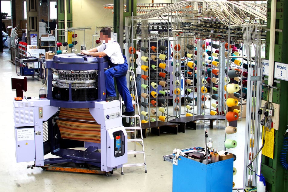 Die Terrot GmbH zählt zu den weltweit führenden Produzenten von elektronisch und mechanisch gesteuerten Rundstrickmaschinen. (Archivbild)