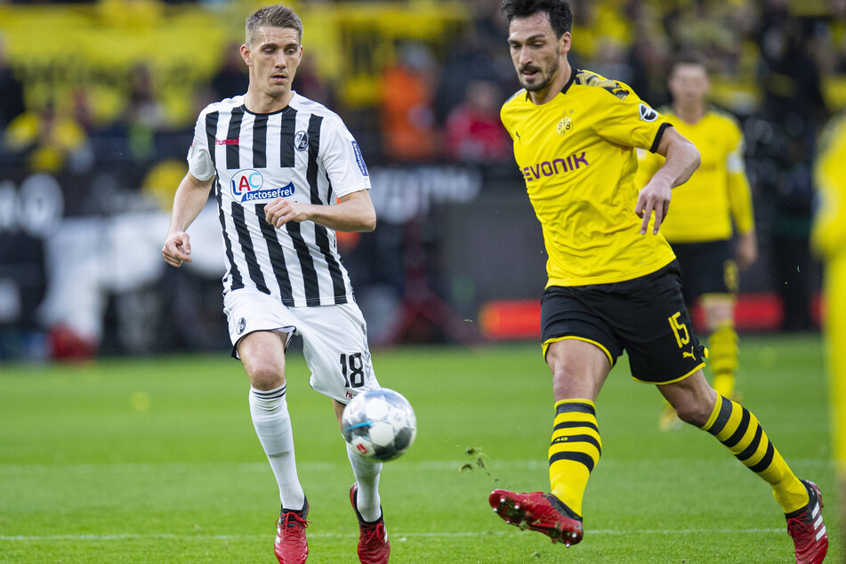 Auf dem Platz Gegner, außerhalb Verbündete: Freiburgs Nils Petersen (l.) und Dortmunds Mats Hummels.