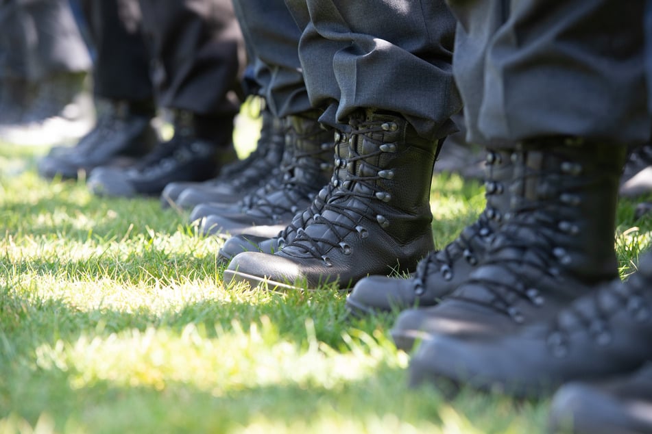 Auch die Bundeswehr ermittelt gegen den Mann. (Symbolbild).