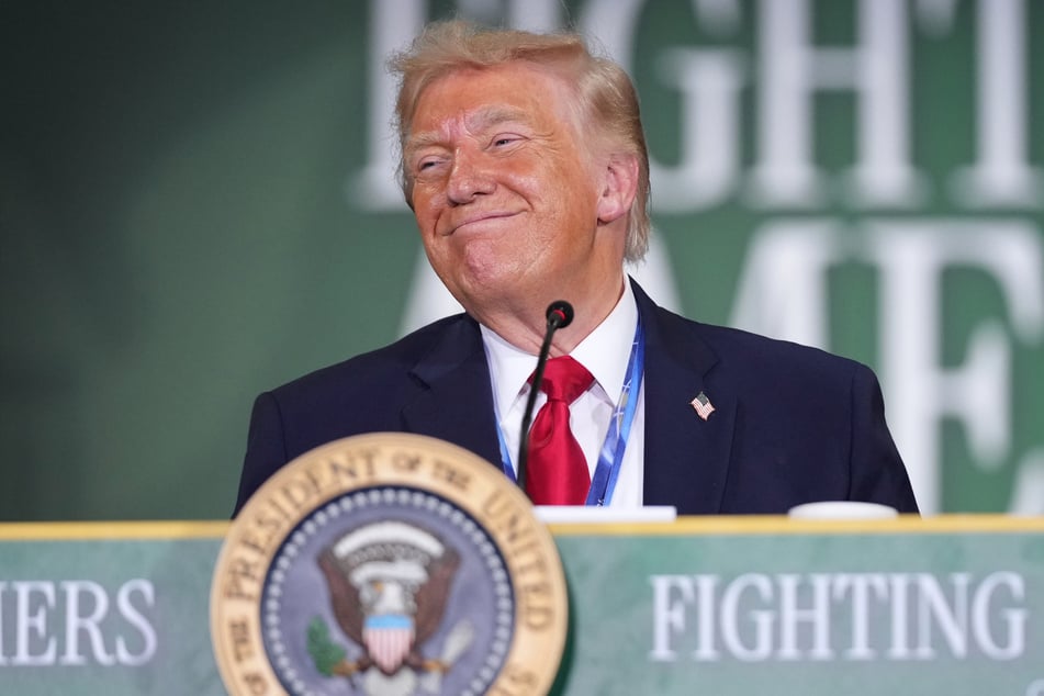 Da es im Norden nicht geklappt hat, zieht es US-Präsident Donald Trump (79) wohl gen Süden.
