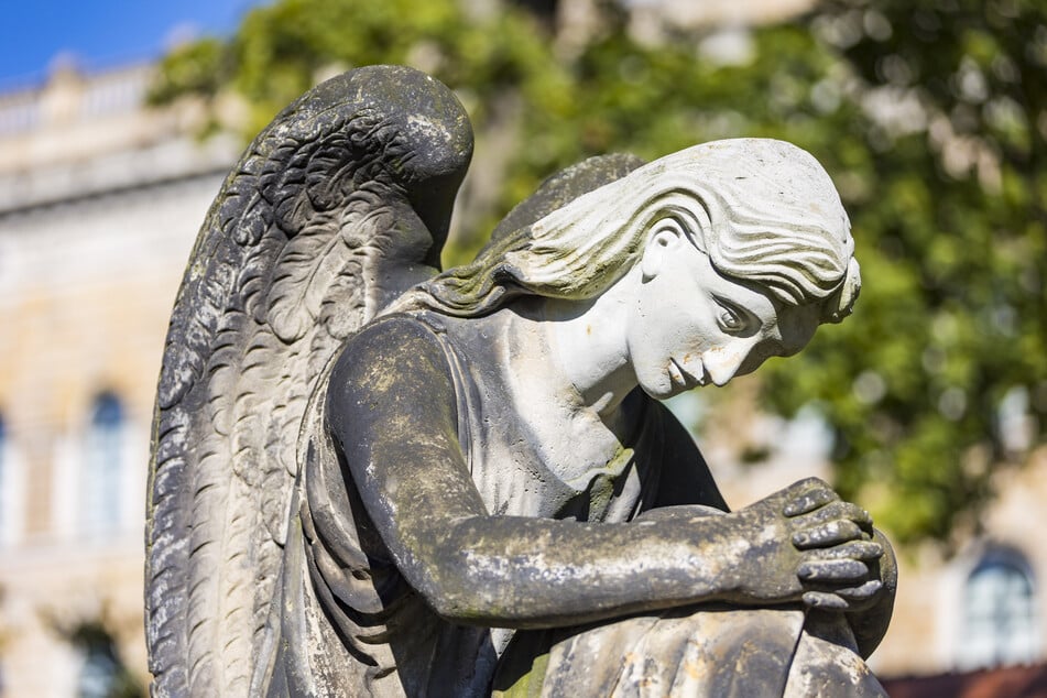 Eigentlich für den regulären Publikumsverkehr geschlossen, öffnet auch der Eliasfriedhof als Denkmal seine Pforten.