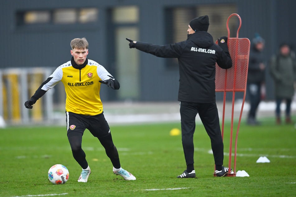 Wenn Thomas Stamm (43, r.) sein Team auf Hannover einstellt, hat er dabei wohl auch die Infos von Jonas Sterner (l.) im Kopf.