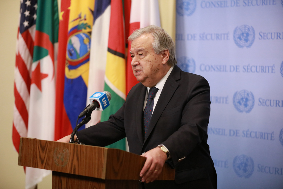 UN-Generalsekretär António Guterres (75) hat Israel und die islamistische Hamas im Gaza-Krieg zu einer Einigung auf eine Feuerpause aufgefordert.