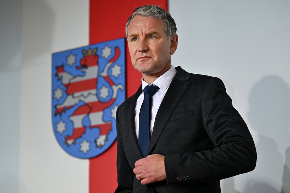 Laut AfD-Fraktionschef Björn Höcke (54) belaste das Gutachten den Thüringer Regierungschef "schwer".