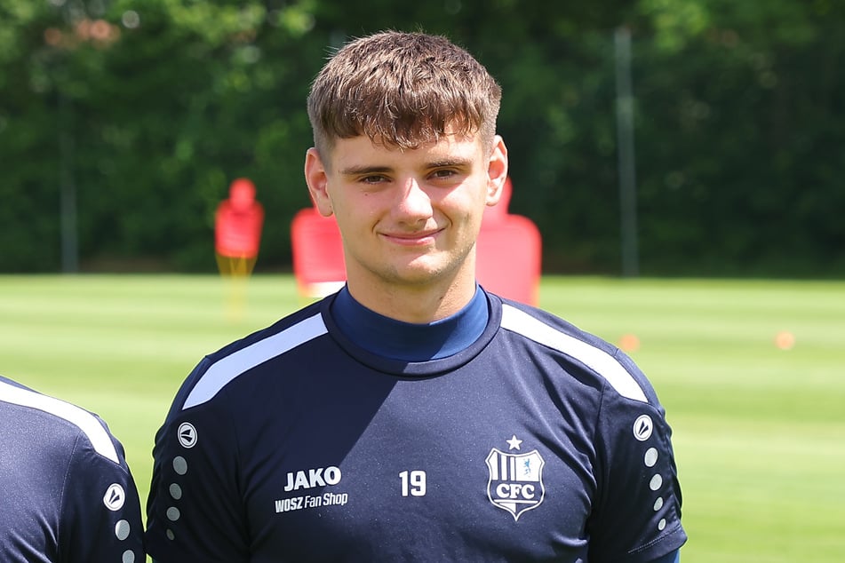 Ole Schiebold (20) bleibt der Regionalliga Nordost erhalten.