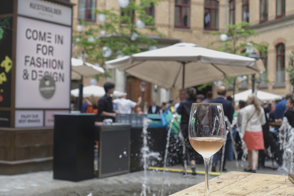 Das Weinfest überzeugt auch durch das Ambiente der Hamburger Stadthöfe.