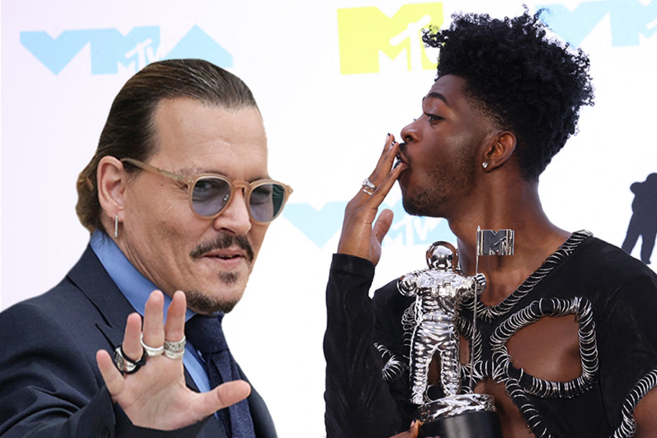 Johnny Depp (l) made an unexpected cameo at the 2022 MTV Video Music Awards.