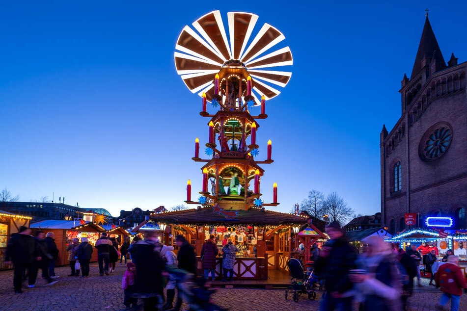 Die Beleuchtung vieler Brandenburger Weihnachtsmärkte soll auf LED umgestellt werden. (Archivfoto)