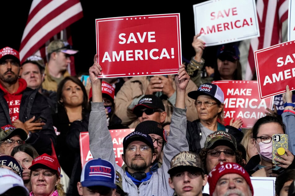 Save America raises a lot of money from Trump's supporters with various campaigns.