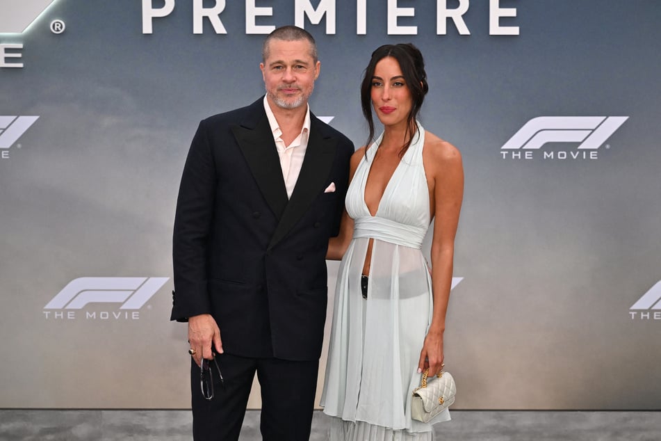 Brad Pitt (l.) and girlfriend Ines de Ramon have reportedly moved in together.