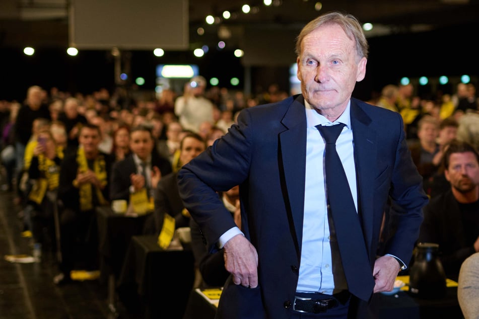 Hans-Joachim Watzke (67) hat sich hinter die Entscheidung des DFB gestellt - und Uli Hoeneß' Kritik zurückgewiesen.