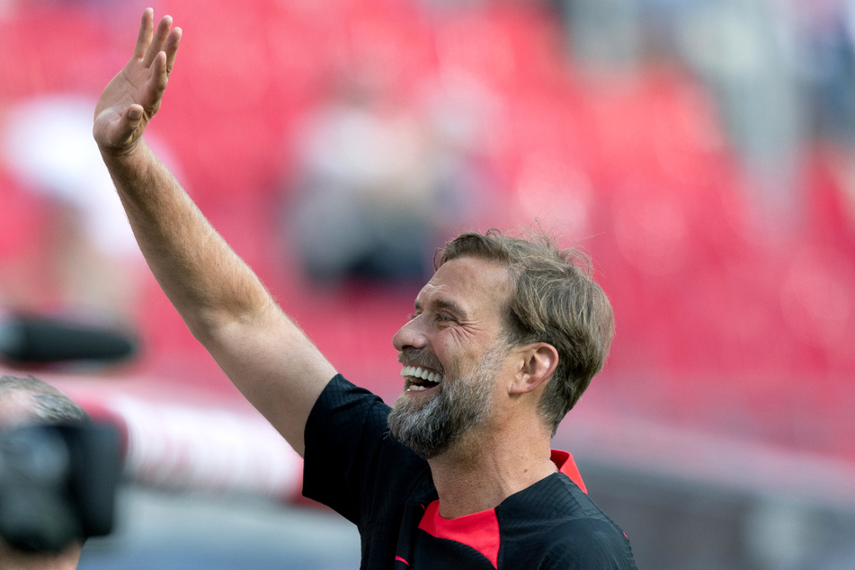 Nach dem 5:0-Sieg gegen RB Leipzig hatte Liverpool-Trainer Jürgen Klopp (55) gut lachen!