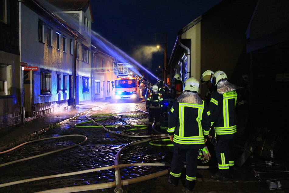 Bei dem Brand entstand ein Schaden im sechsstelligen Bereich.