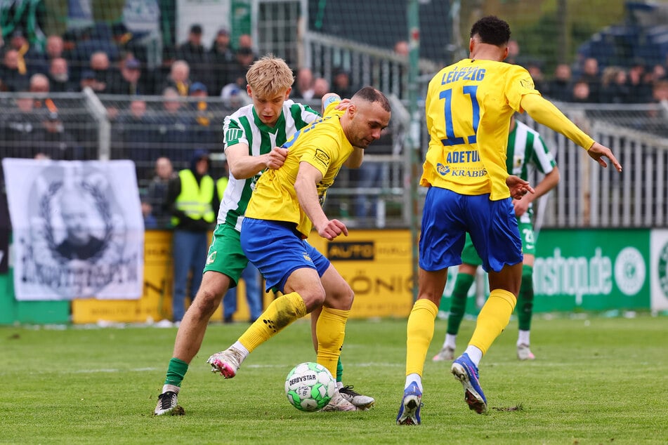 Viele Zweikämpfe, wenig Chancen. Das beschreibt das Stadtderby ziemlich gut.