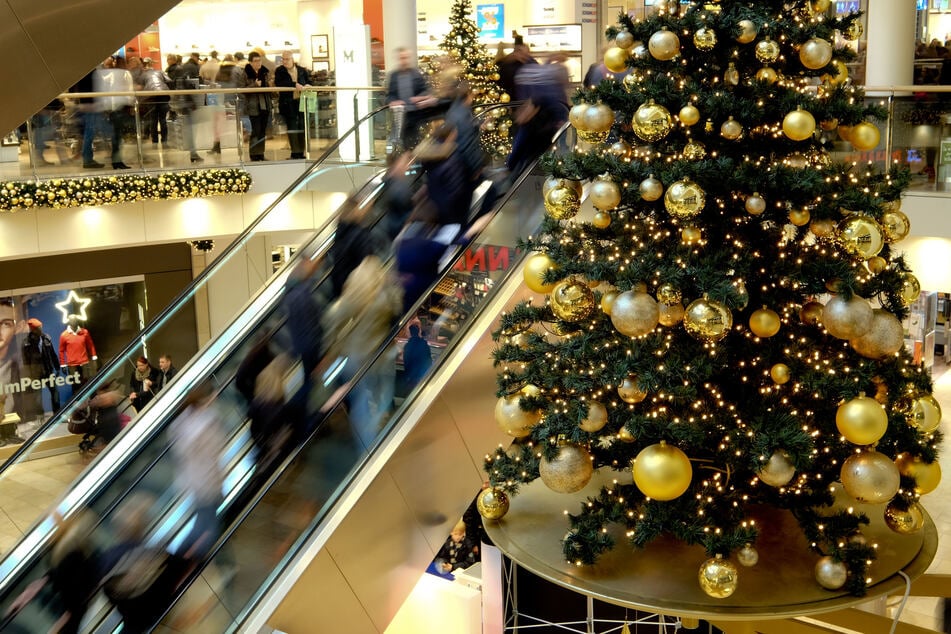 Viele Geschäfte in der Magdeburger Innenstadt haben am 1. Advent geöffnet. (Symbolbild)