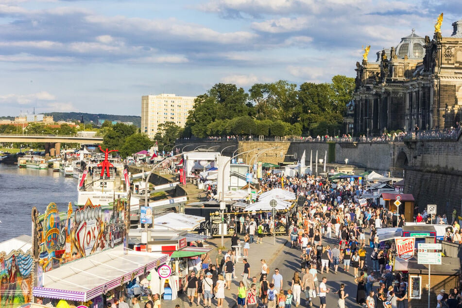 Für das Dresdner Stadtfest (14. bis 16. August 2026) müssen wieder einige Straßen gesperrt werden.