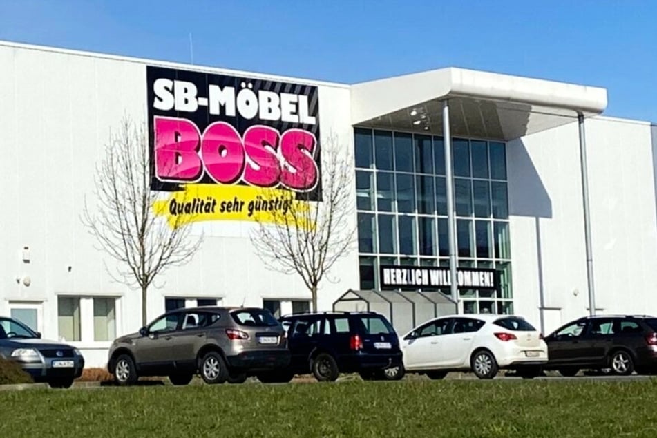 SB-Möbel Boss in Einbeck