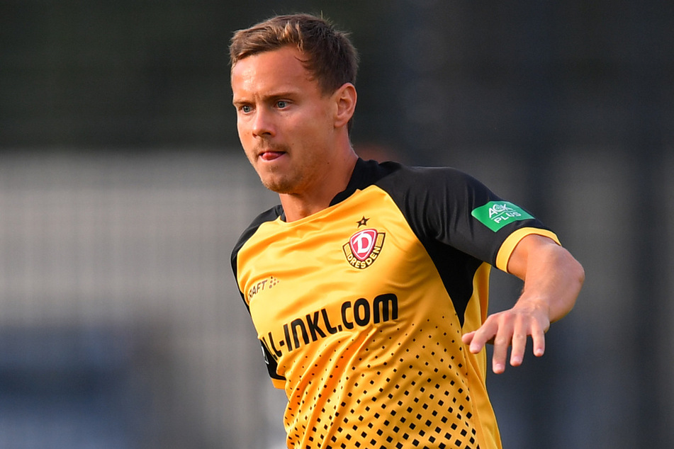 Chris Löwe im SGD-Trikot in einem Punktspiel. So ein Bild werden die Dynamo-Fans in den kommenden Wochen, vielleicht Monaten nicht mehr sehen.