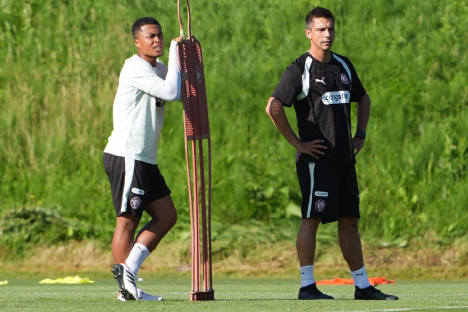 Der Trainer zeigte sich "happy" über das Ende der Transferperiode und dass er jetzt weiß, mit wem er arbeiten kann. (Archivfoto)