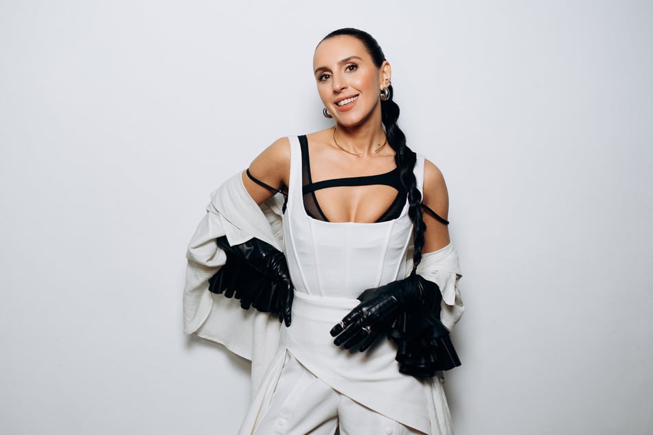 Sängerin Jamala (43) hat 2016 für die Ukraine am ESC teilgenommen und sich den Sieg geholt. Beim Ukraine-Tag wird sie in Köln auf der Bühne stehen.