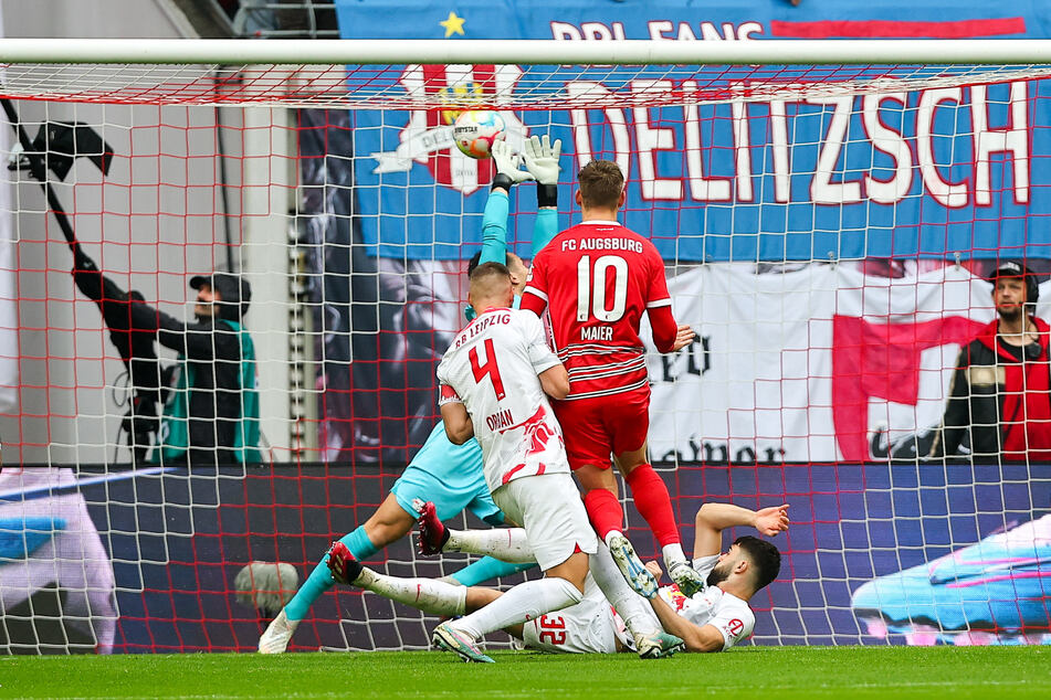 Die Partie gegen Augsburg startete mit einem Schock: führten schon in der 5. Minute mit 1:0.