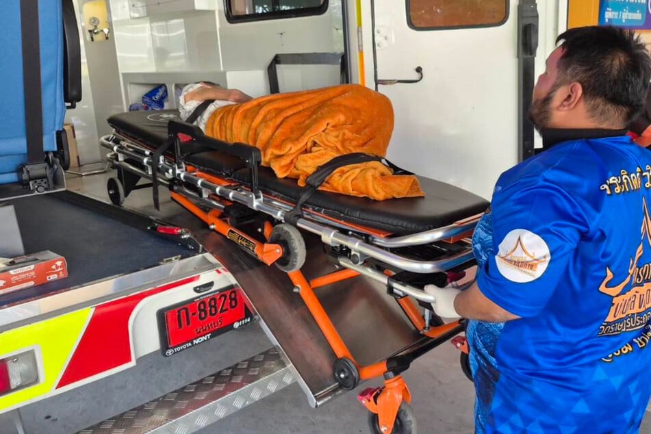 Lebendig im Sarg: Frau entkommt eigener Einäscherung in letzter Sekunde