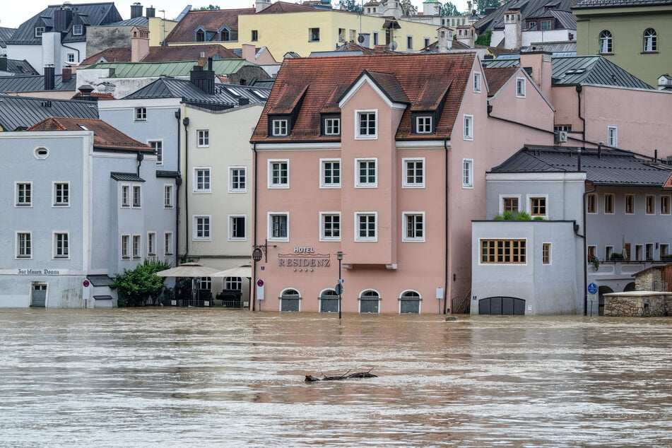 Teile der Passauer Altstadt sind vom Hochwasser der Donau überschwemmt.