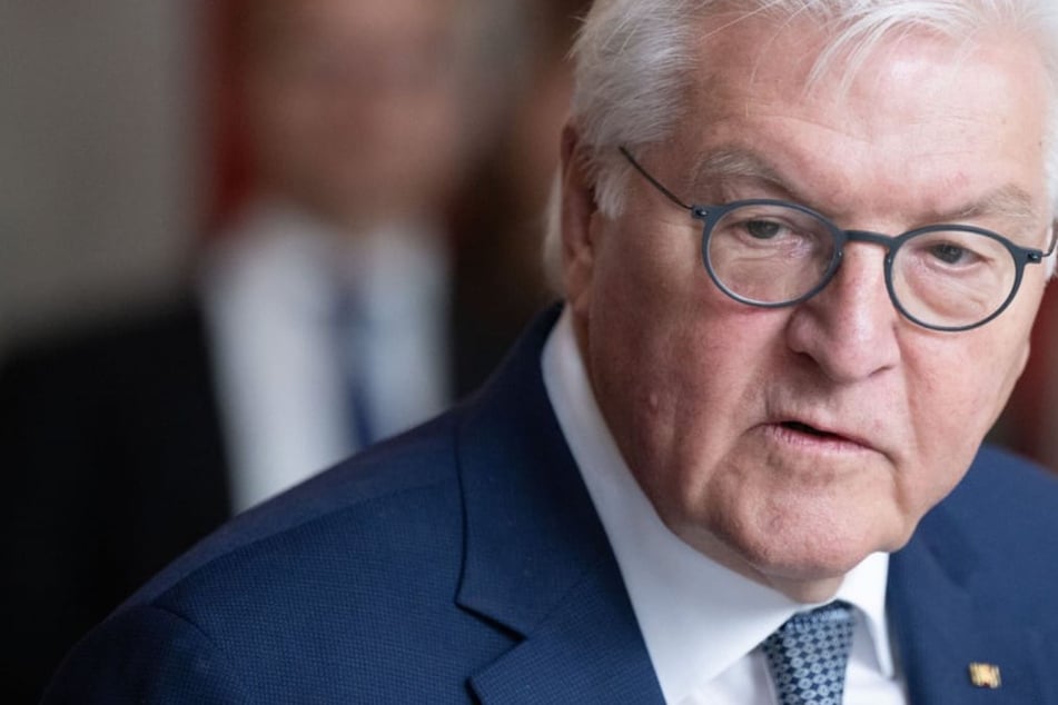 Bundespräsident Steinmeier warnt: "Schritte zur Unmenschlichkeit sind klein"