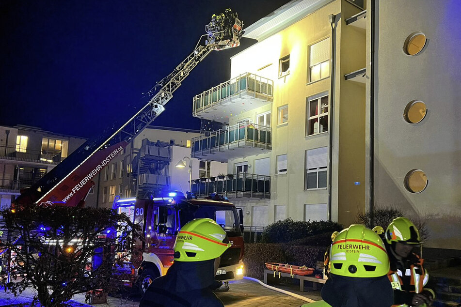 Mann kann sich nicht aus brennender Wohnung retten und wird schwer verletzt