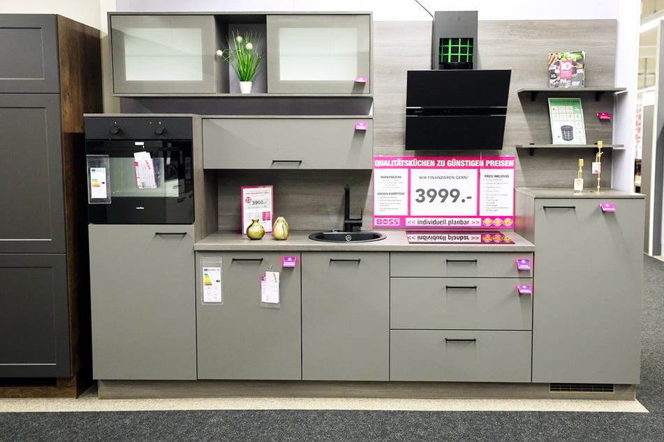 Bei Möbel Boss gibt's Küchen jetzt super günstig.