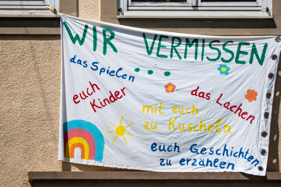 Die Rechte der Eltern und des Kindes seien nicht ausreichend berücksichtigt worden, entschied das Verwaltungsgericht Regensburg. (Symbolbild)