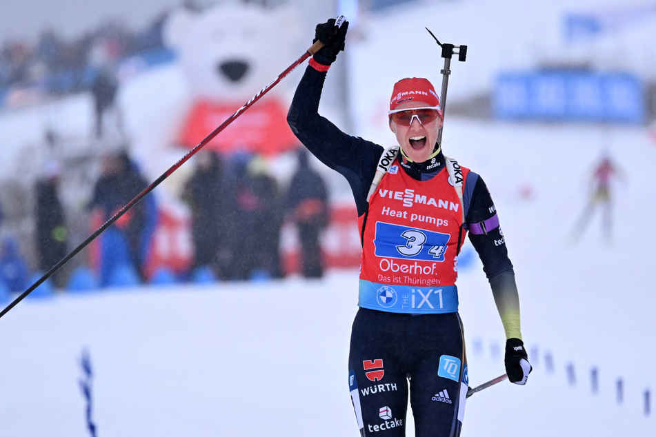 Mit drei Medaillen bei der Heim-WM in Oberhof verabschiedete sich Herrmann-Wick von der großen Biathlon-Bühne, seither steht die Familie im Vordergrund.
