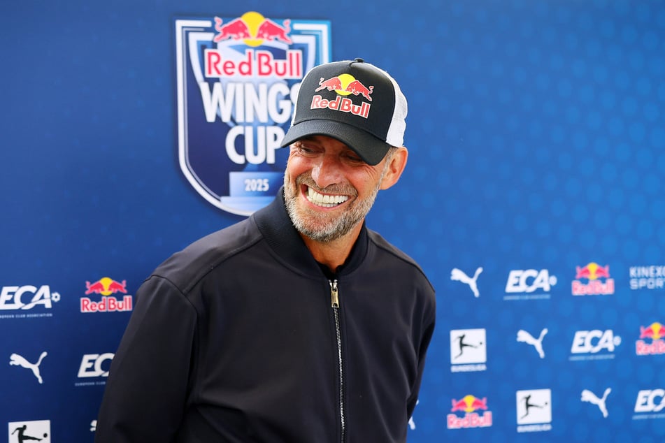 Offenbar weniger intensiv, als der eine oder andere denken mag, ist Jürgen Klopp (57) mit den Red-Bull-Vereinen im Austausch.