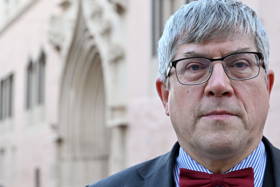 Landesbischof warnt vor AfD-Programm und hat Sorge um die Demokratie