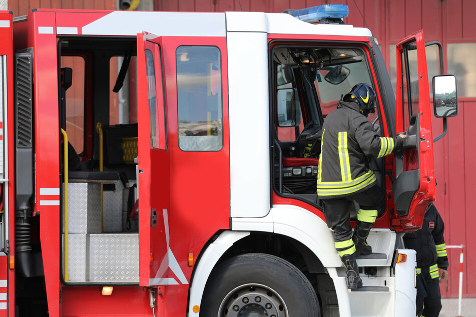 Zwei Kinder verunglücken in Wald: Feuerwehr kann Jungen nur noch tot bergen