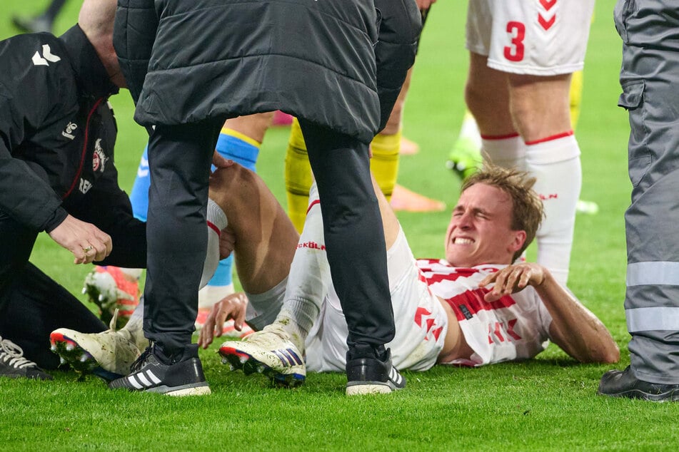 Zog sich wohl eine schwere Knieverletzung zu: Timo Hübers (29), Abwehrchef des 1. FC Köln.