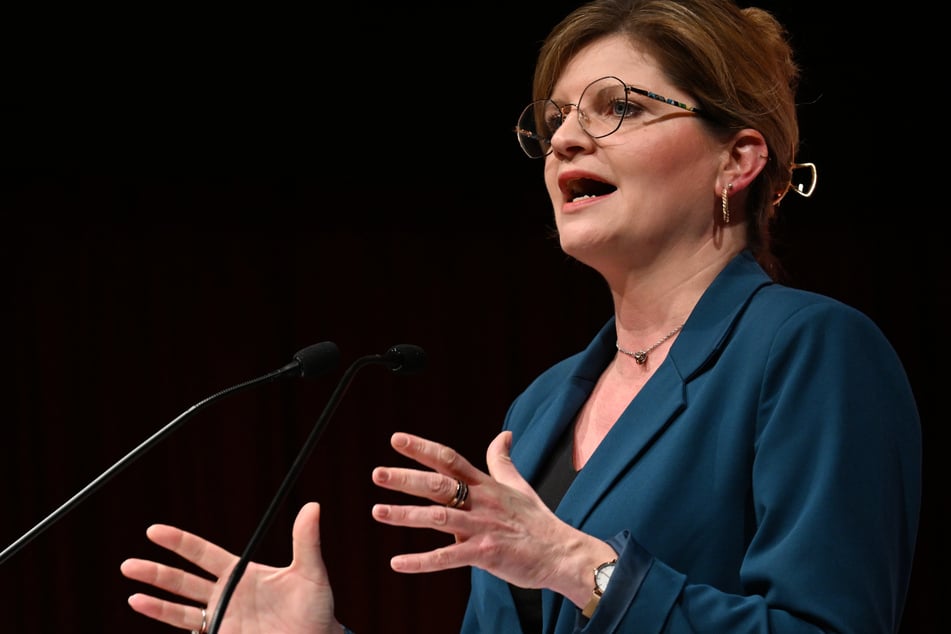 Sarah Philipp (42) ist seit 2023 Co-Vorsitzende der NRW-SPD.