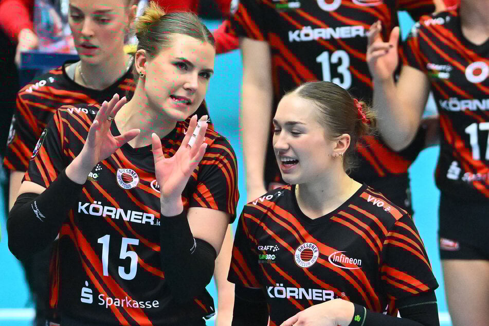 Zuspielerin Emma Grome (23, r.) setzte Marta Levinska (24) immer wieder gut ein. Für die Überraschung reichte es trotzdem nicht.