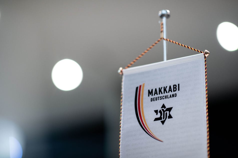 Der jüdische Dachsportverband Makkabi Deutschland beklagt den nächsten Vorfall von Antisemitismus auf einem Fußballplatz.