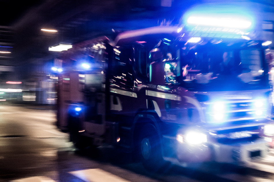 Kinderwagen in Erfurter Hochhaus in Brand gesetzt: Fünf Personen verletzt