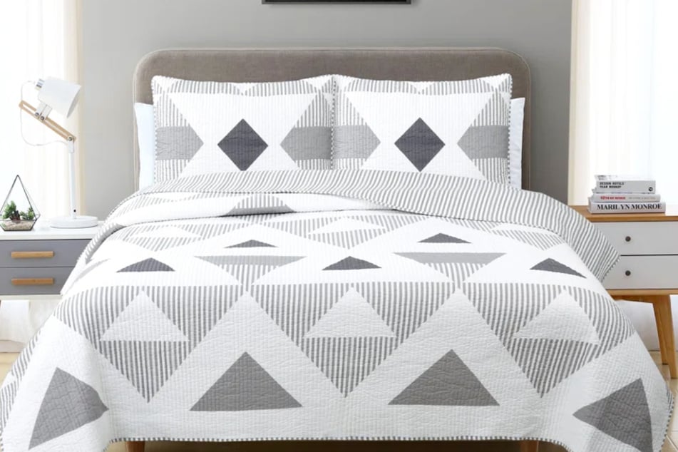 Wayfair has this bedroom set insanely cheap for only $67.99