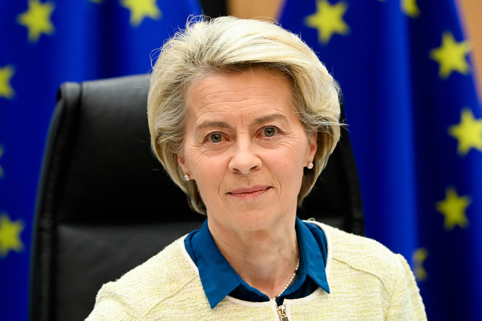 EU-Kommissionspräsidentin Ursula von der Leyen (64) will durchgreifen: Putin und seine Schergen sollen vor ein ordentliches Gericht, damit sie für ihre Kriegsverbrechen zur Rechenschaft gezogen werden.
