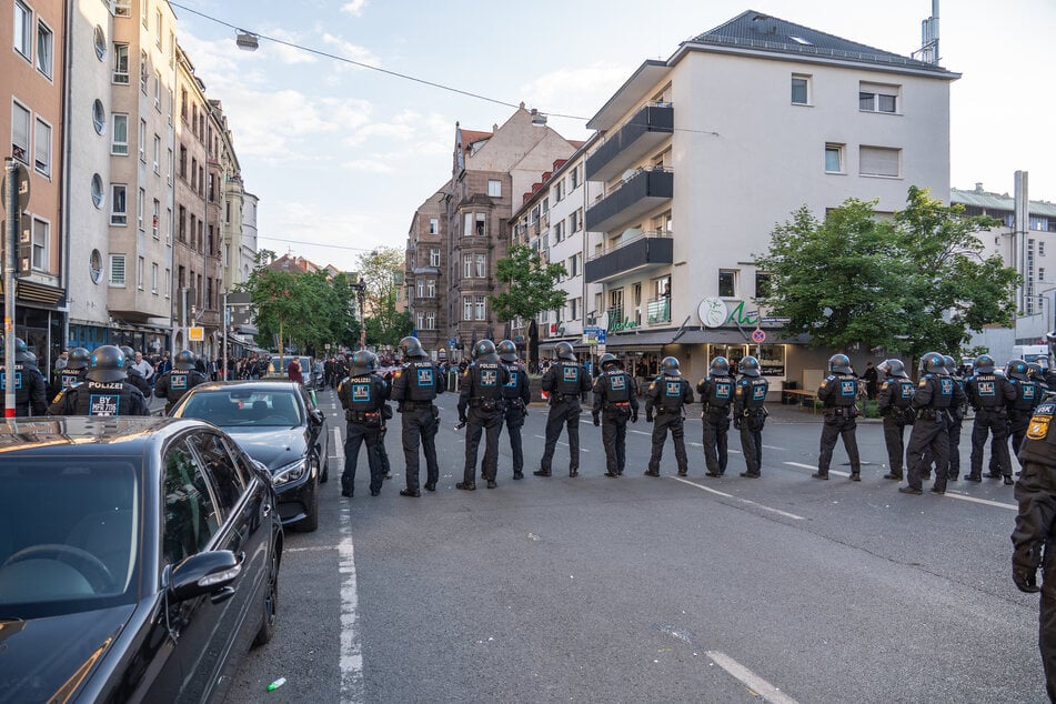 Die Polizei war bei der Demo mit zahlreichen Kräften im Einsatz.