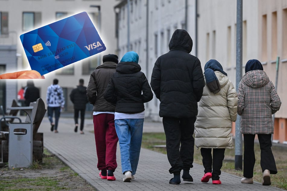NRW blockt ab: Viele Kommunen sagen Nein zur Bezahlkarte für Asylbewerber