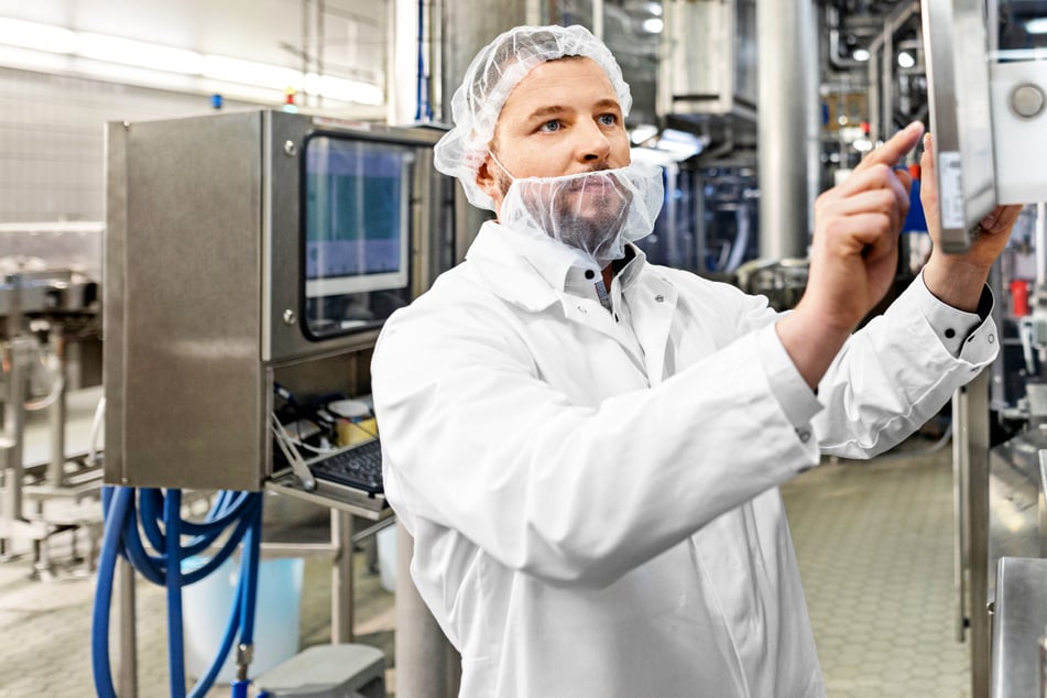 Jetzt bei Sachsenmilch Karriere als Maschinenführer (m/w/d) oder Quereinsteiger (m/w/d) starten