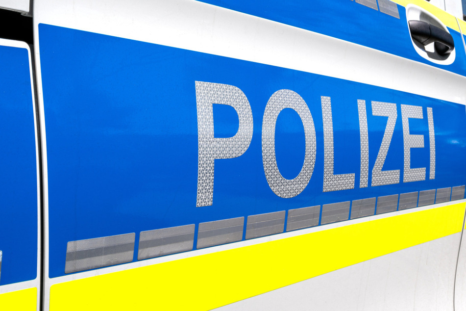 Bewaffneter Raub in Leipzig: Täter erbeutet Geld und Zigaretten im Wert von von Tausenden Euro