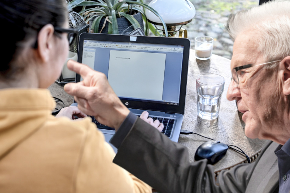 Baden-Württembergs Ministerpräsident Winfried Kretschmann (72, Grüne, rechts im Bild) fordert, dass mehr Menschen ins Homeoffice wechseln. (Fotomontage)