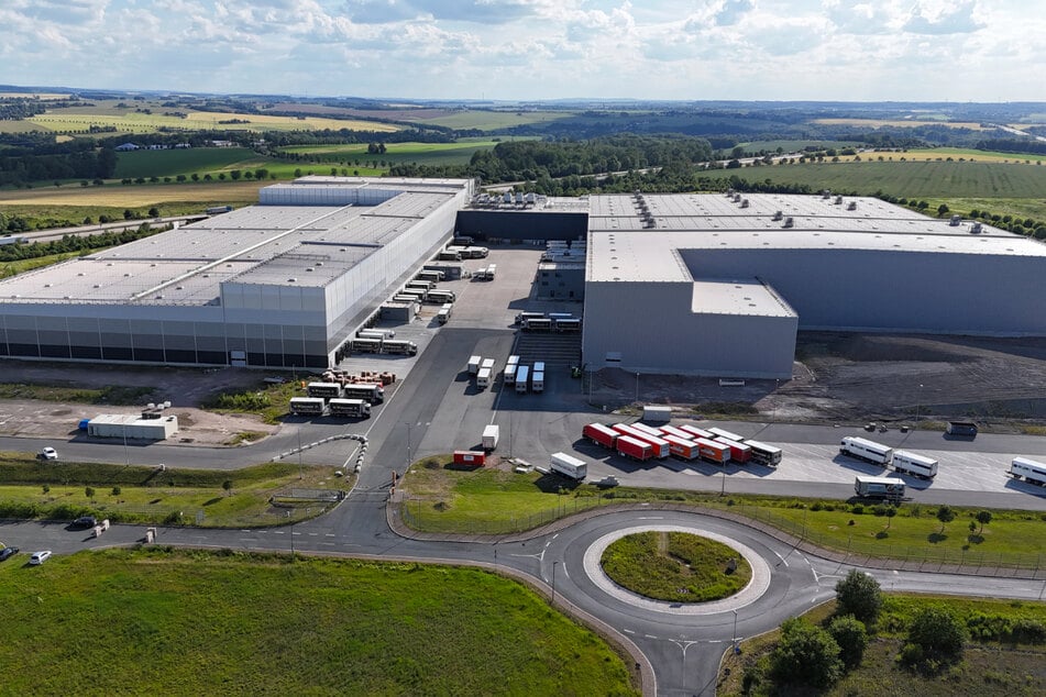Seit 2015 in Betrieb wächst das moderne Logistikzentrum in Berbersdorf auf 71.300 Quadratmeter.
